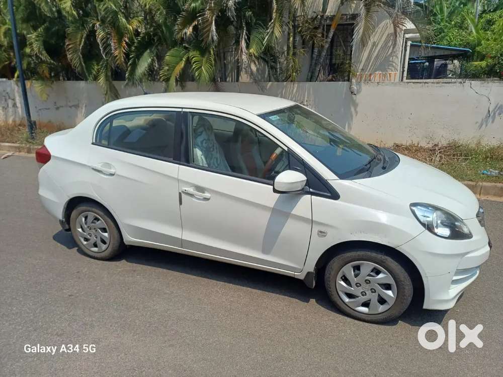 Honda Amaze 2nd Gen 2014 Diesel 128000 Km Driven