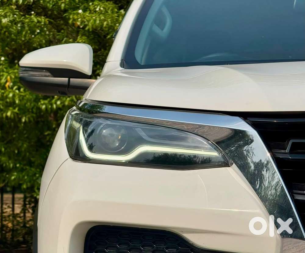 Toyota Fortuner 4x2 At 2.7 Petrol, 2022, Petrol