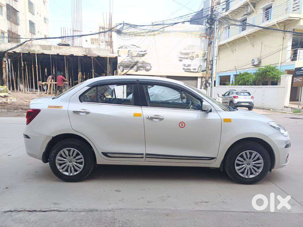 Maruti Suzuki Swift Dzire Vxi Optional, 2023, Petrol