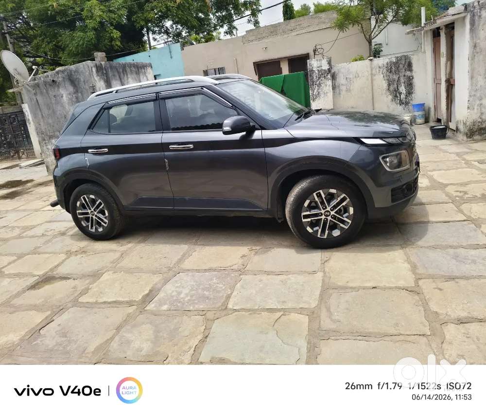 Hyundai Venue Knight Edition Petrol Manual 2025