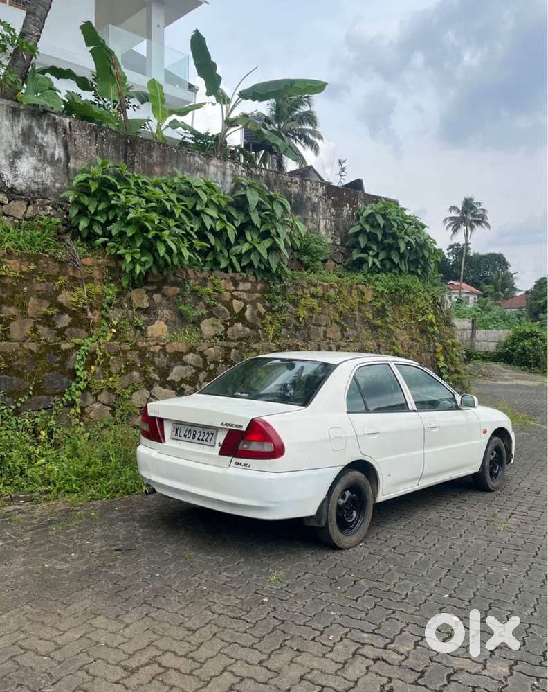Mitsubishi Lancer Glxi Petrol 2004
