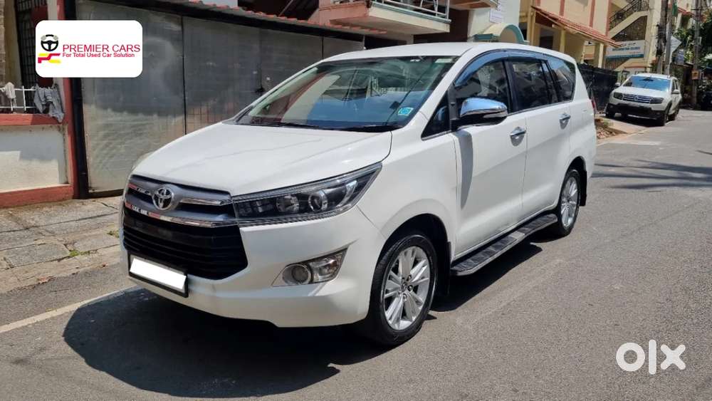 Toyota Innova Crysta 2.8 Zx At 7 Seater, 2016, Diesel
