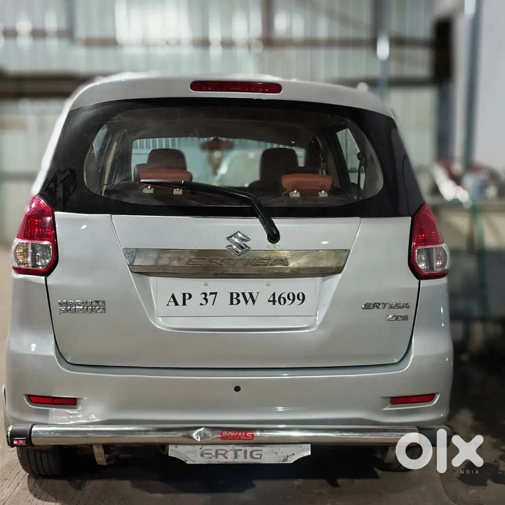 Maruti Suzuki Ertiga 2013 Diesel 180000 Km Driven