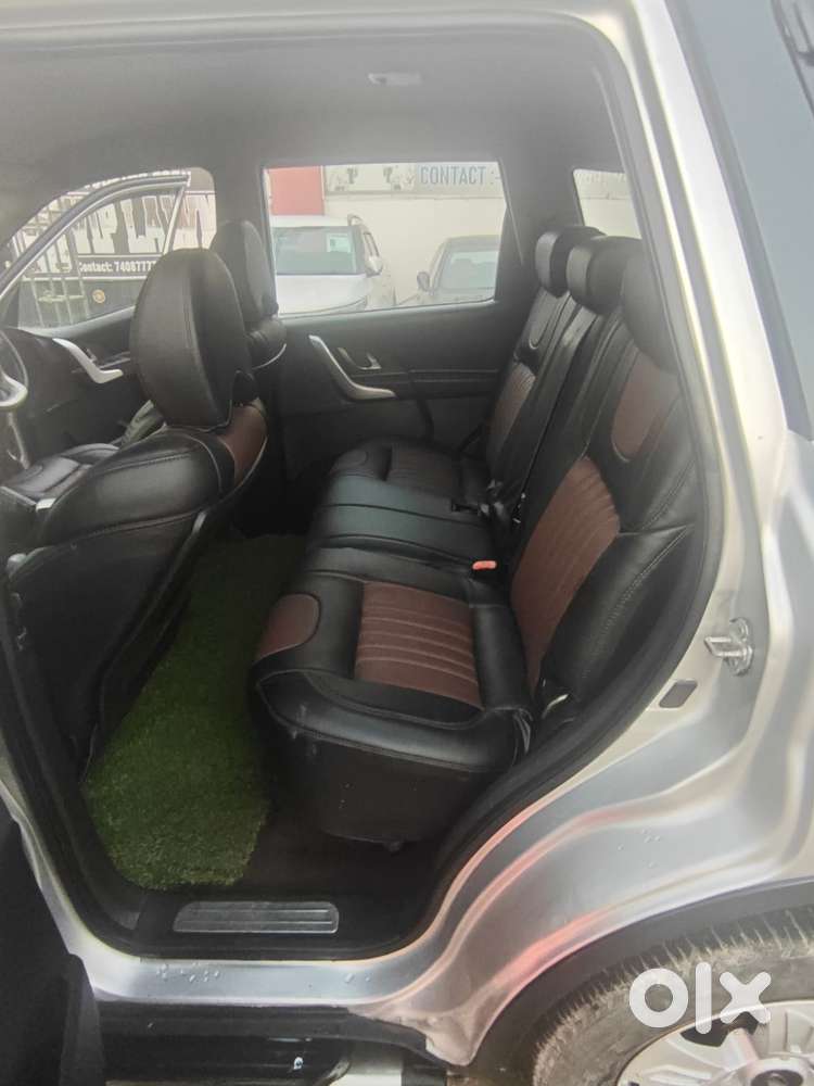 Mahindra Xuv500 W8, 2015
