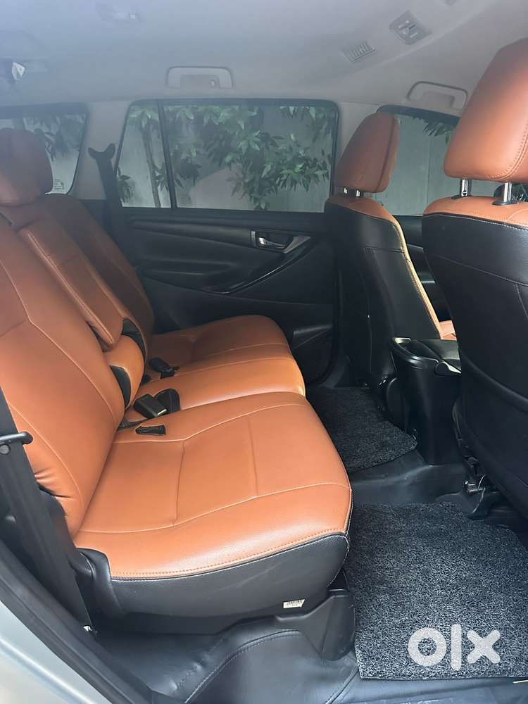 Toyota Innova Crysta [2020-ongoing] 2.4 Gx 8 Str, 2022, Diesel