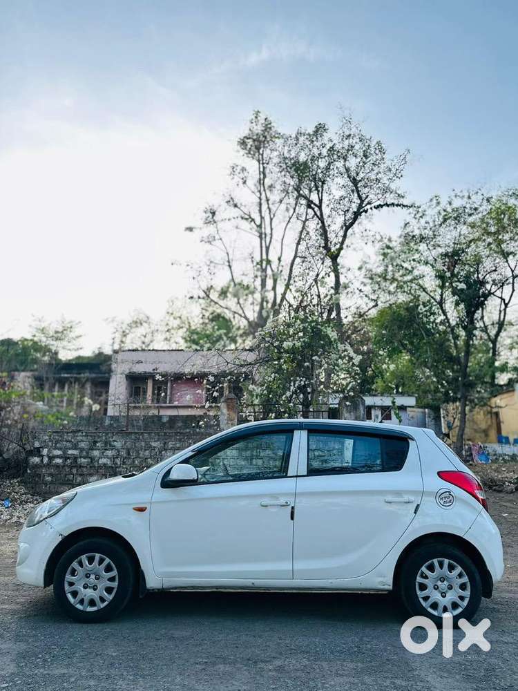 Hyundai I20 2010 Petrol Well Maintained