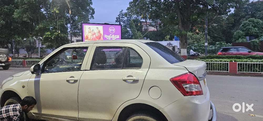 Maruti Suzuki Dzire Tour 2017