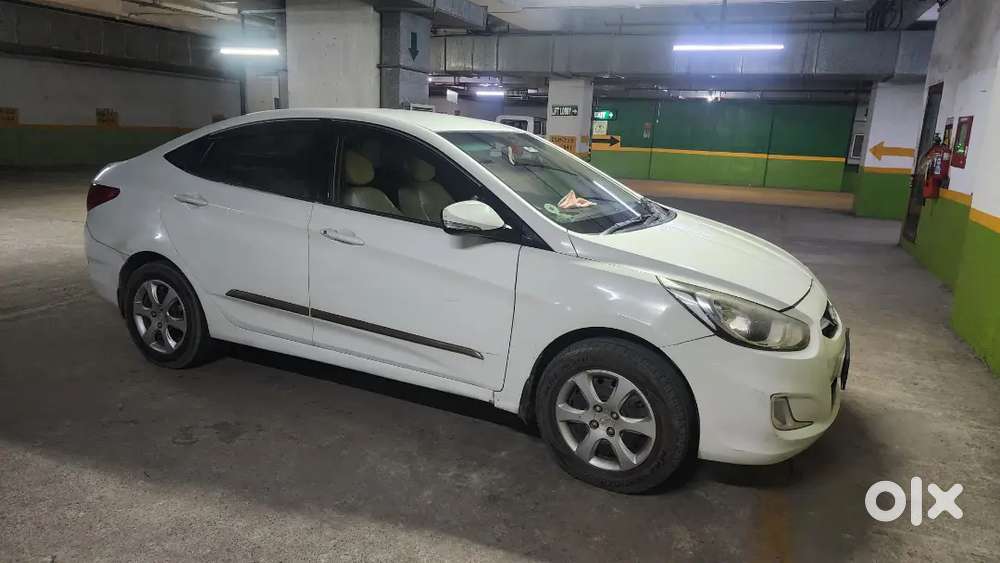 Hyundai Fluidic Verna 2012