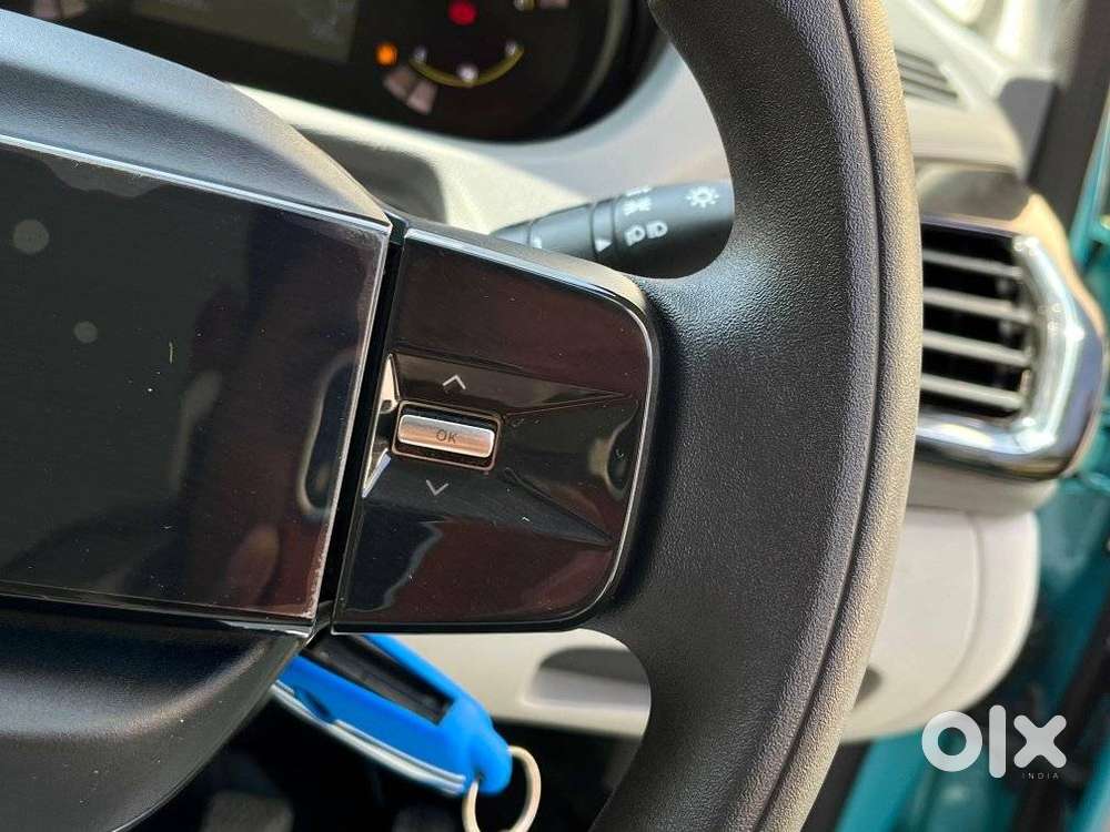 Tata Tiago 1.2 Revotron Xz (o), 2025, Petrol