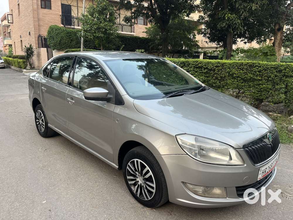 Skoda Rapid 1.6 Mpi At Elegance, 2012, Petrol