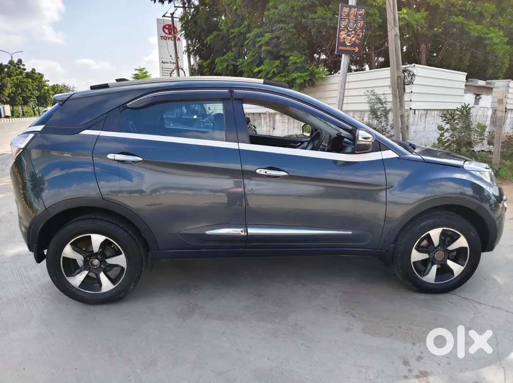 Tata Nexon 1.2 Revotron Xza Plus, 2018, Petrol