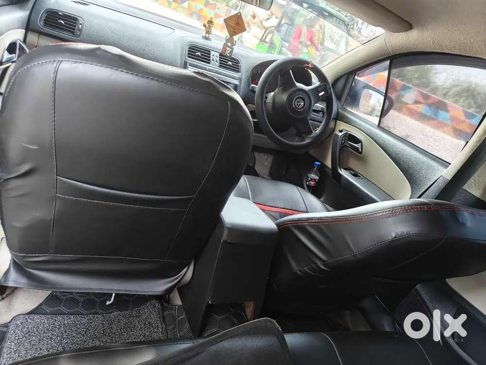 Volkswagen Polo Petrol Manual 2014