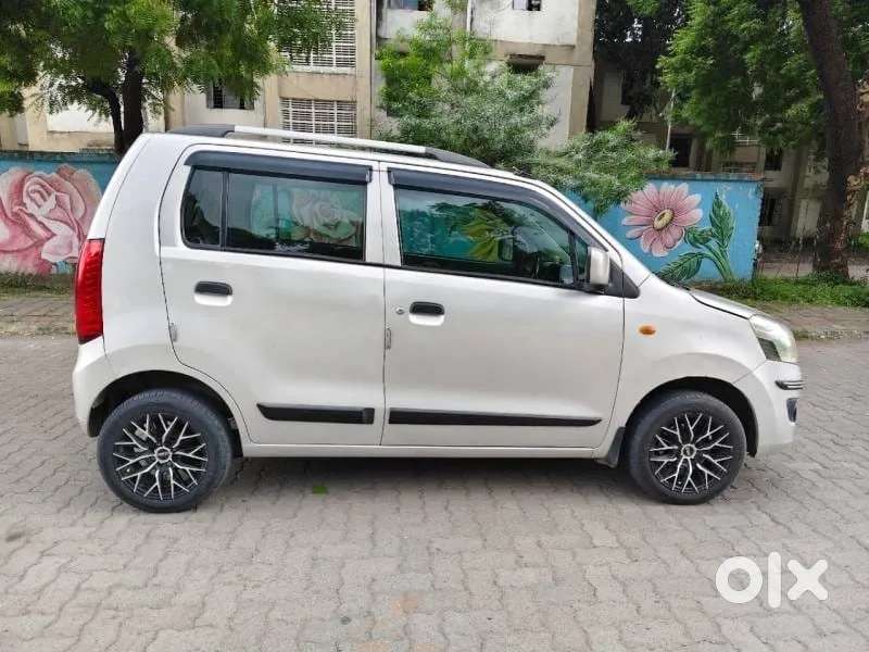 Maruti Suzuki Wagon R 1.0 Vxi Amt, 2016, Petrol