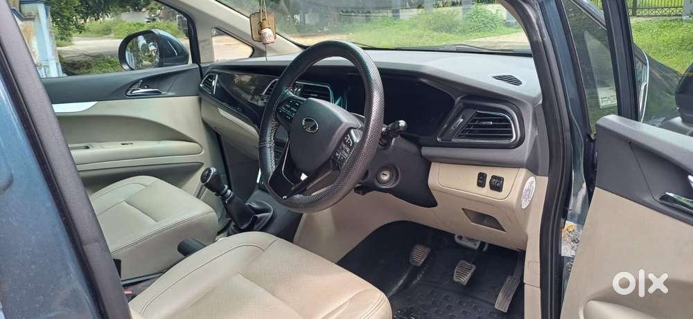 Mahindra Marazzo M8 8str, 2019, Diesel