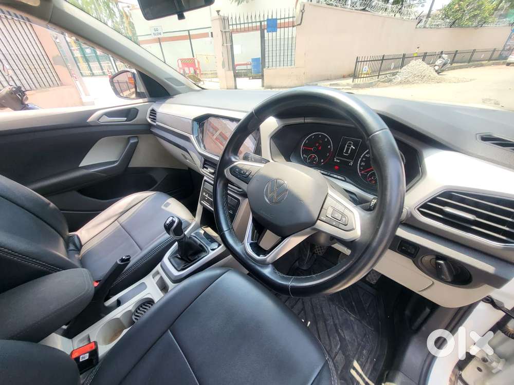 Volkswagen Taigun 1.0 Tsi Highline At, 2022, Petrol