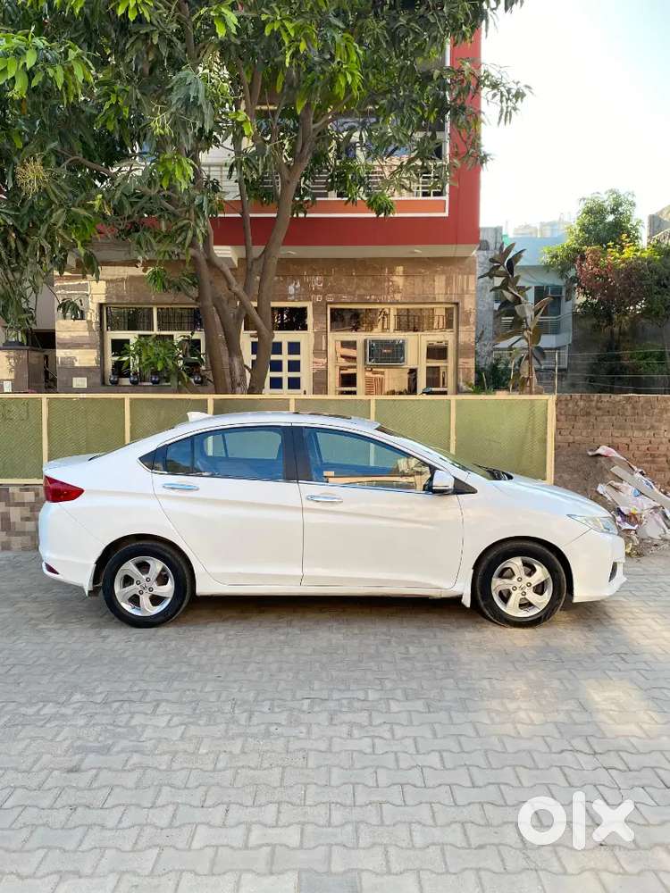 Honda City 2014 Model Diesel 2nd Owner 113000 Km Driven