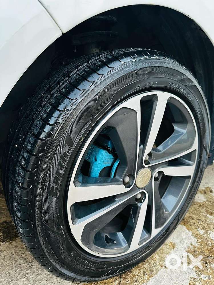 Tata Altroz 2020 Petrol Well Maintained