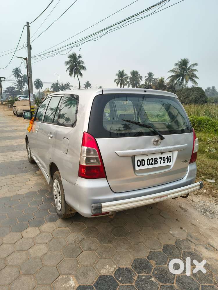 Toyota Innova 2.5 G (diesel) 8 Seater, 2012, Diesel