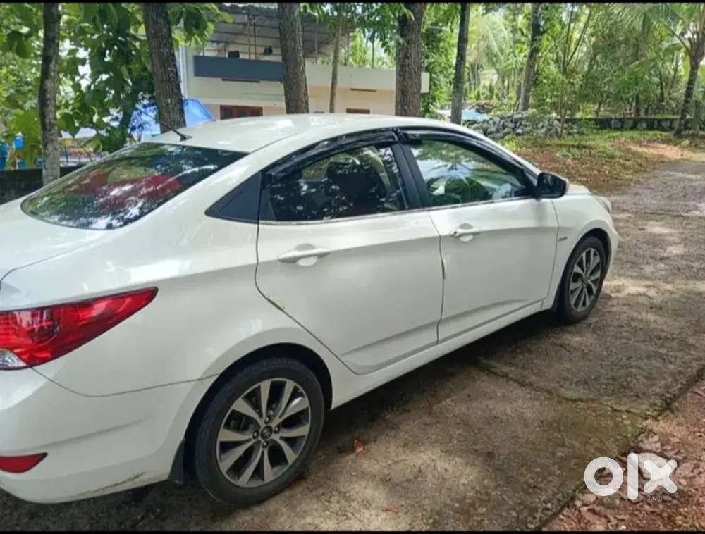 Hyundai Verna 2013 Diesel 132000 Km Driven