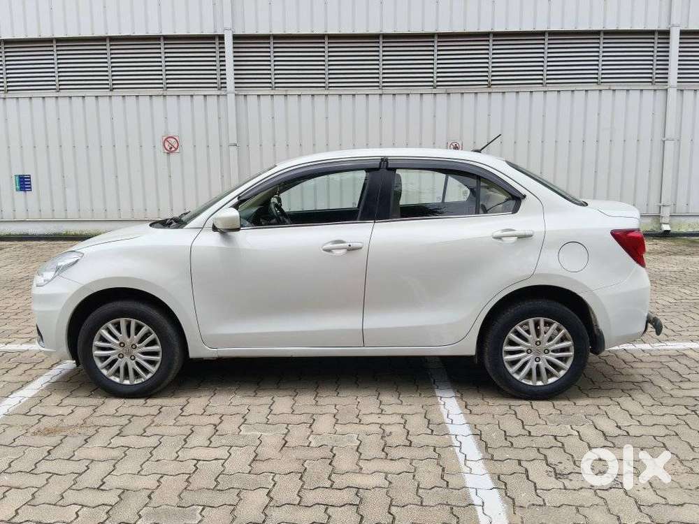 Maruti Suzuki Dzire 1.2 Zxi, 2023, Petrol