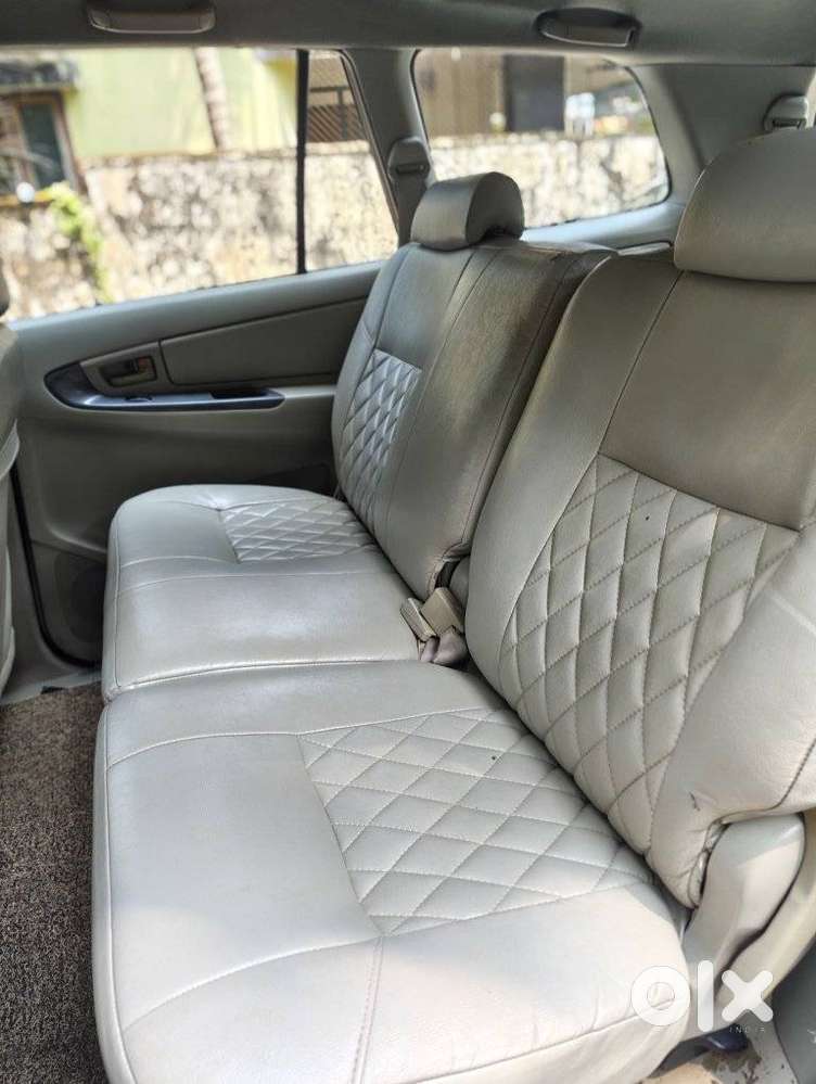 Toyota Innova 2012-2013 2.5 Gx (diesel) 8 Seater Bs Iv, 2012, Diesel