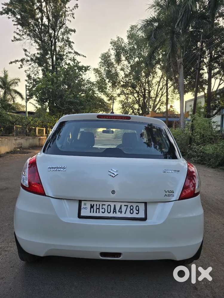 Maruti Suzuki Swift 2015 Diesel 105000 Km Driven