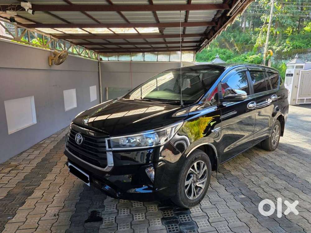 Toyota Innova Crysta 2.4 G Mt, 2022, Diesel