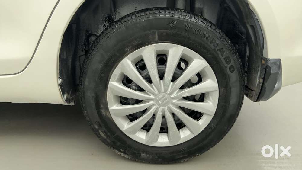 Maruti Suzuki Swift Dzire Vxi At, 2015, Petrol