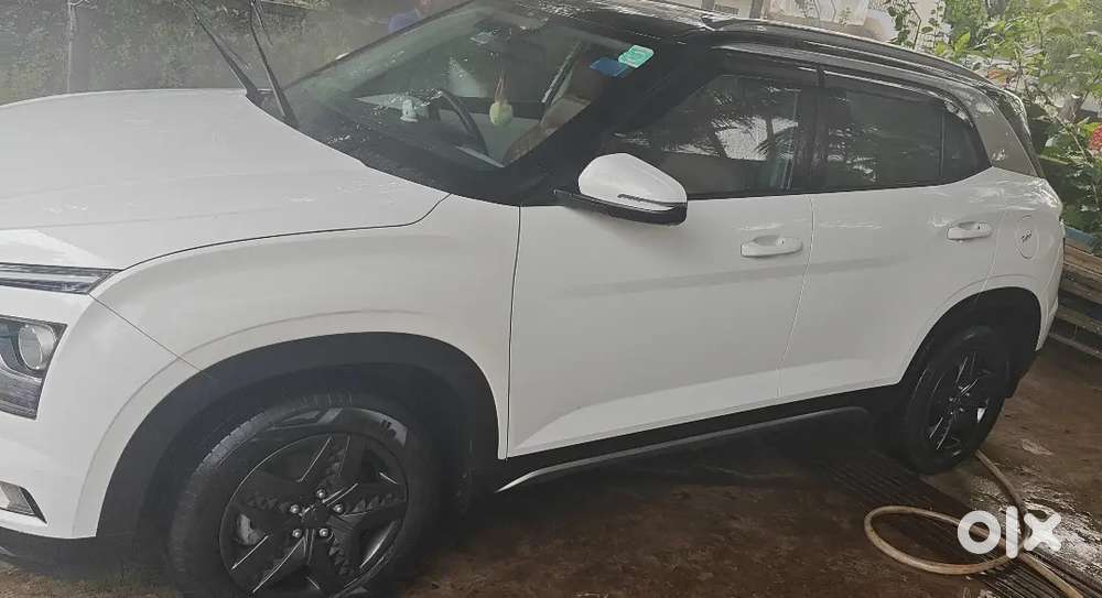 Creta 1.5s Single Owner  Showroom Serviced