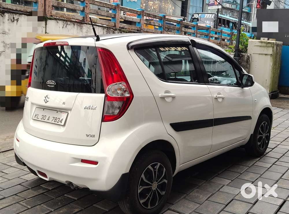Maruti Suzuki Ritz Vxi, 2011, Petrol