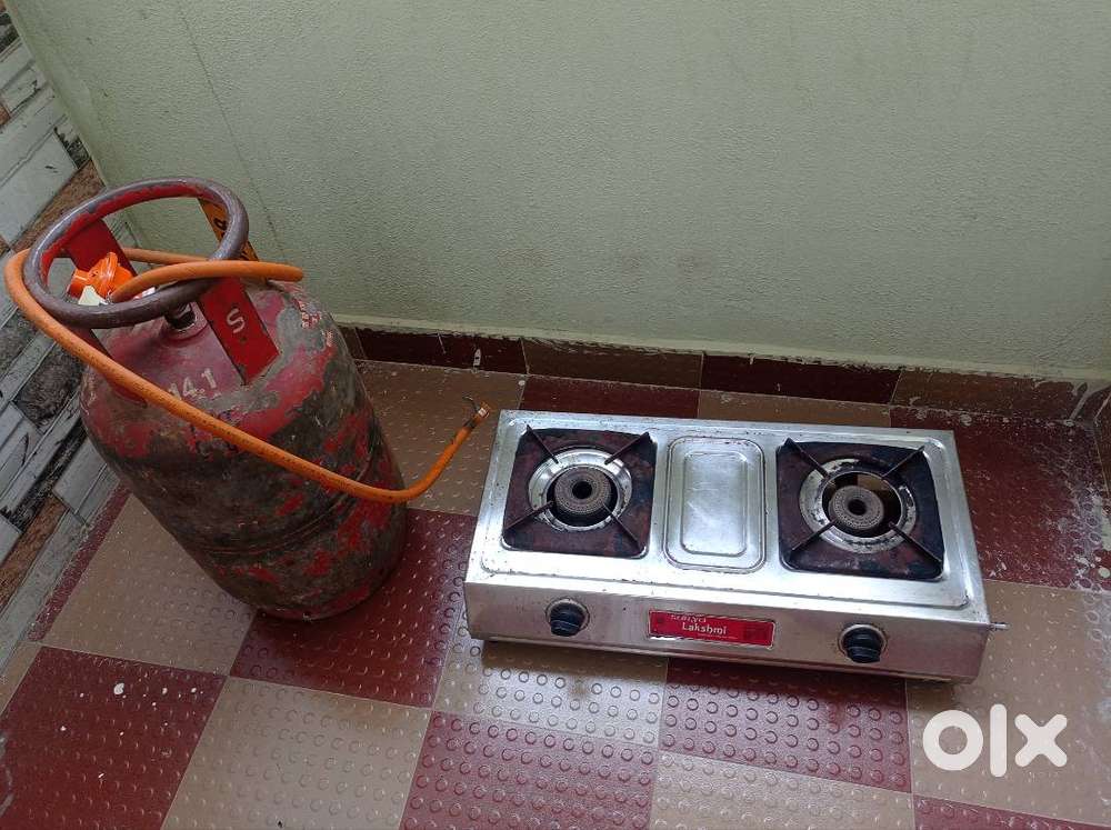LPG STOVE AND CYLINDER