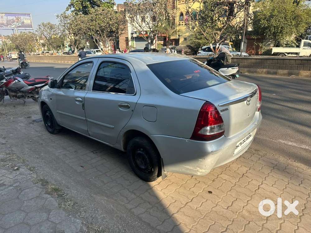 Toyota Etios 2012 Diesel 185000 Km Driven