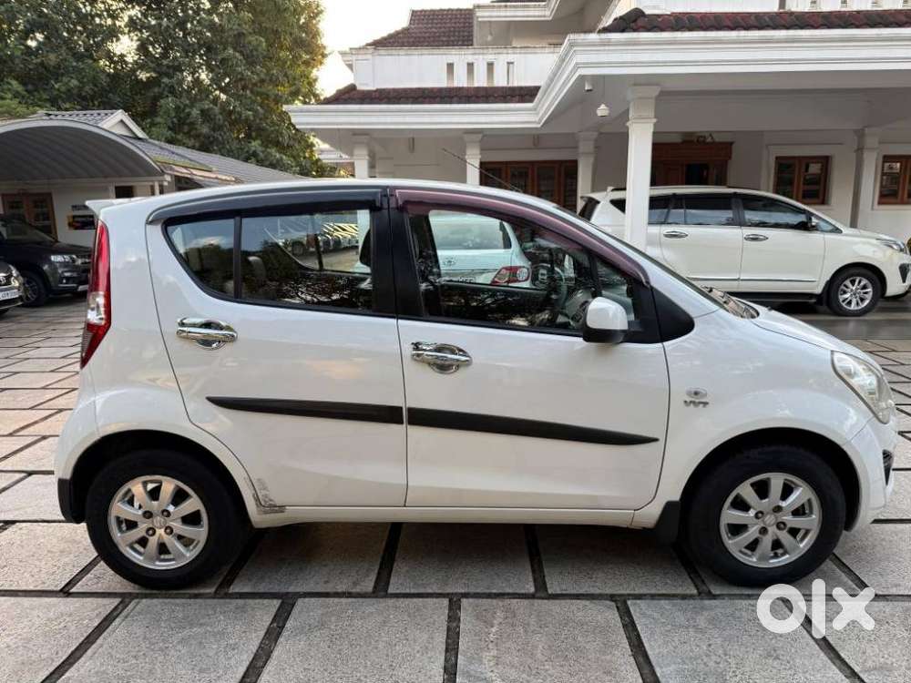 Maruti Suzuki Swift Vxi + Manual, 2013, Petrol
