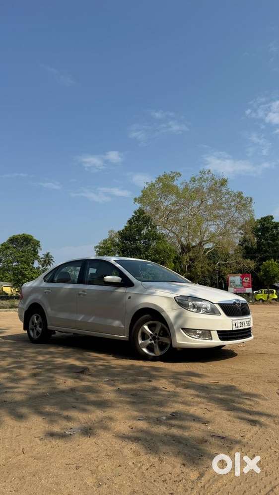 Skoda Rapid 2014 Top-end Mt  New Tyres + Suspensions  Mint Condition