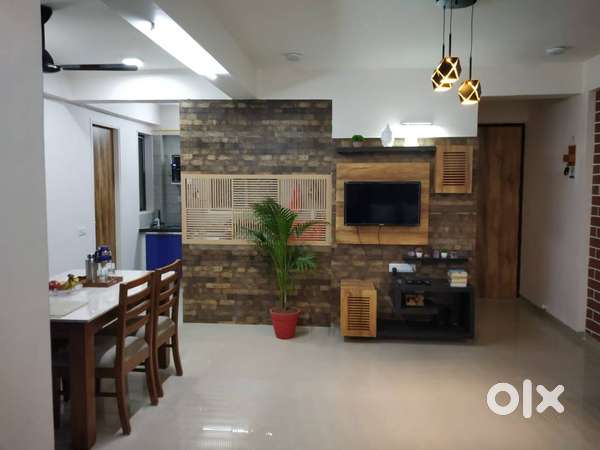2 Bhk Flat Available For Rent