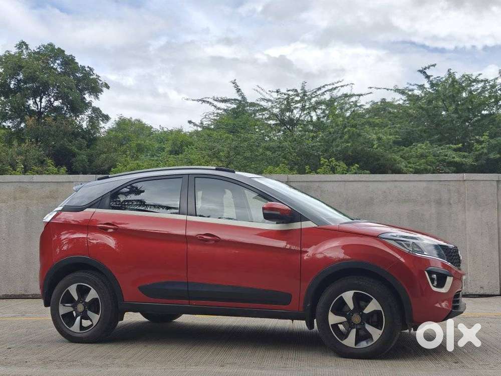 Tata Nexon 1.2 Revotron Xza Plus Dualtone, 2018, Petrol