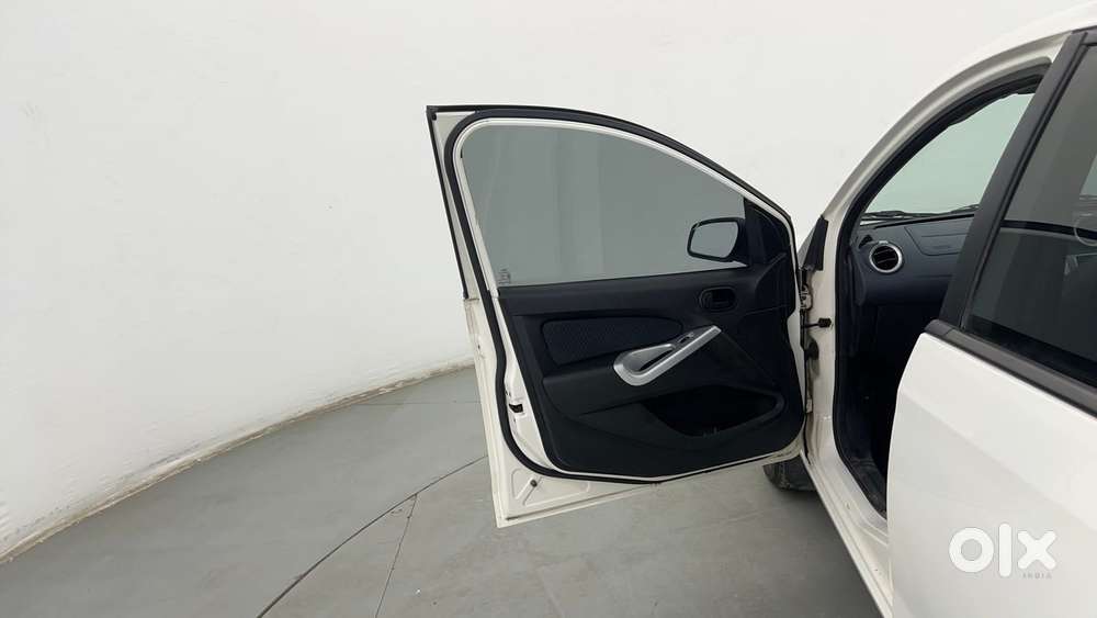 Ford Figo 1.2 Duratec Petrol Titanium, 2014, Petrol