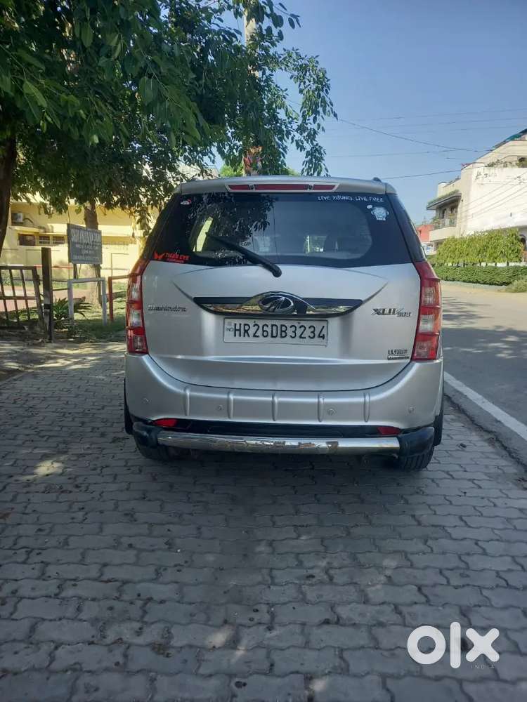 Mahindra Xuv500 2017 W10