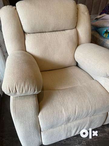 Pepperfry deals recliner sofa