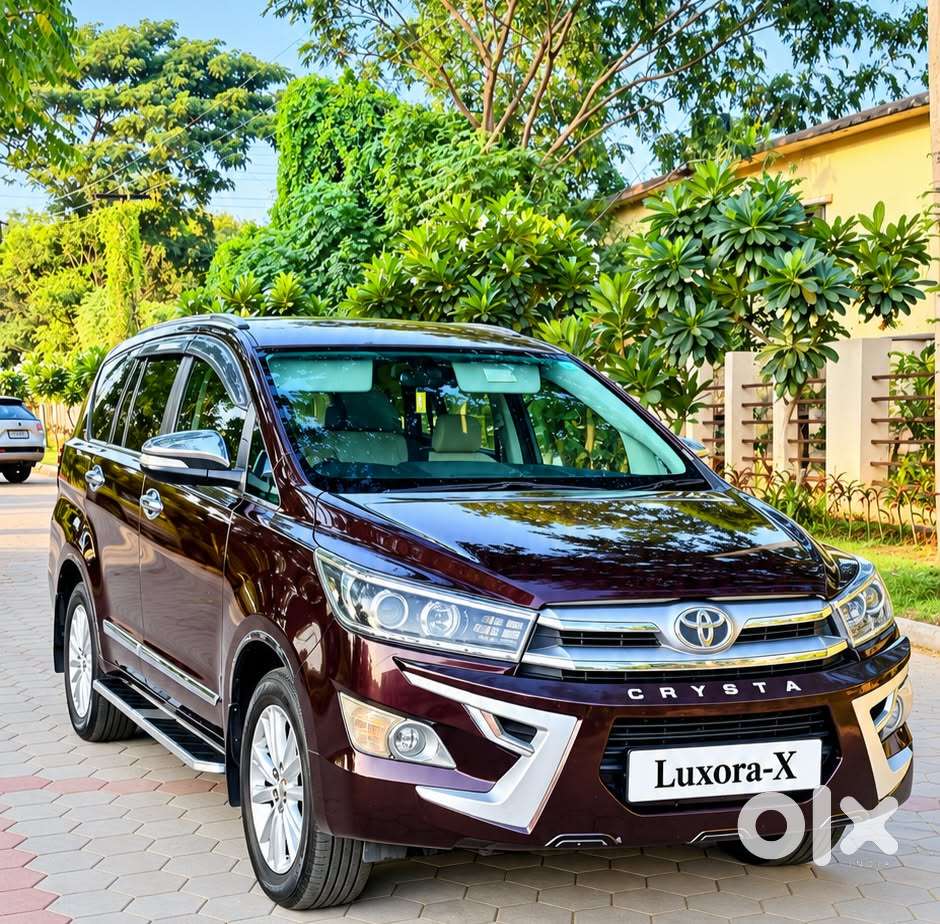 Toyota Innova Crysta 2.8z Automatic, 2016, Diesel