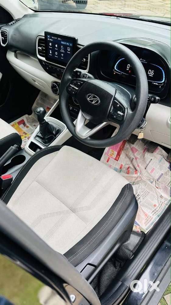 Hyundai Venue S 1.2 Petrol, 2023, Petrol