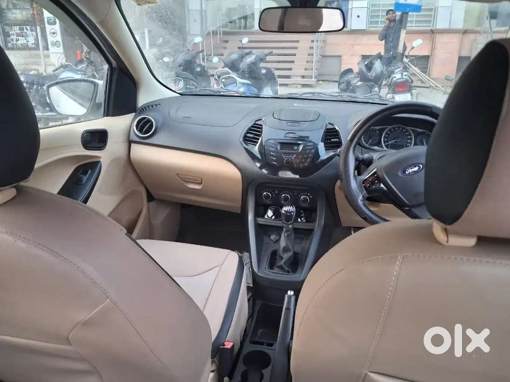 Ford Aspire Titanium Blu 2016