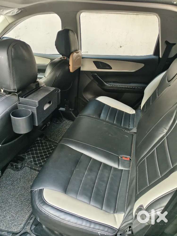 Mahindra Xuv700 2023 Petrol 20000 Km Driven