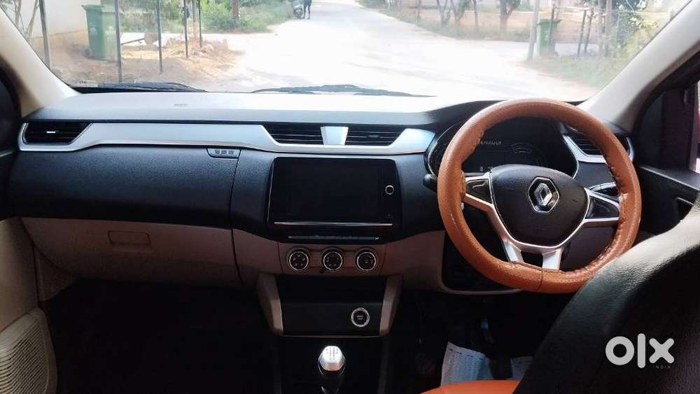 Renault Triber Rxz, 2020, Petrol