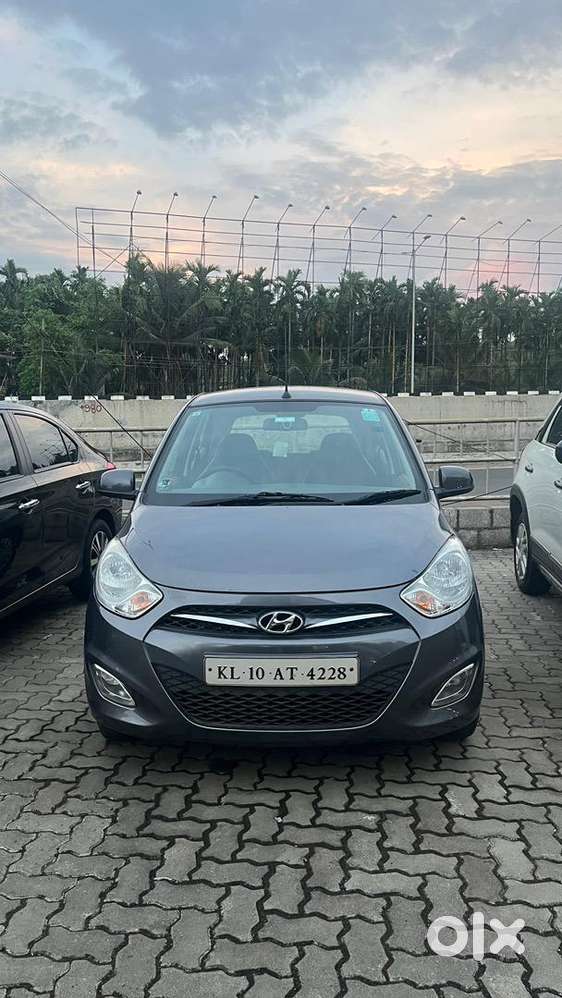 Hyundai I10 2015 Petrol 80000 Km Driven