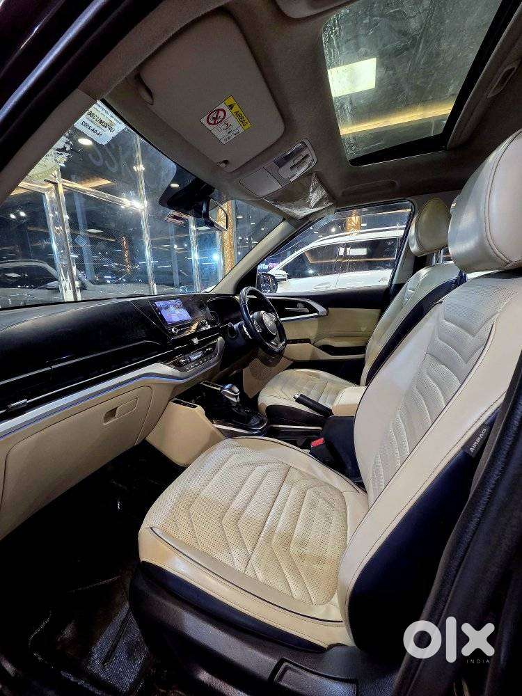 Kia Carens Luxury (o)1.5 Diesel At 7 Str, 2022, Diesel
