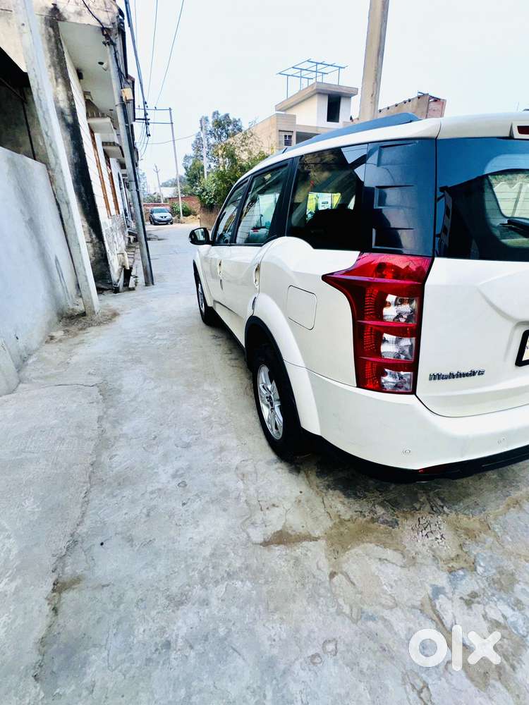 Mahindra Xuv500 W8 Dual Tone, 2012, Diesel