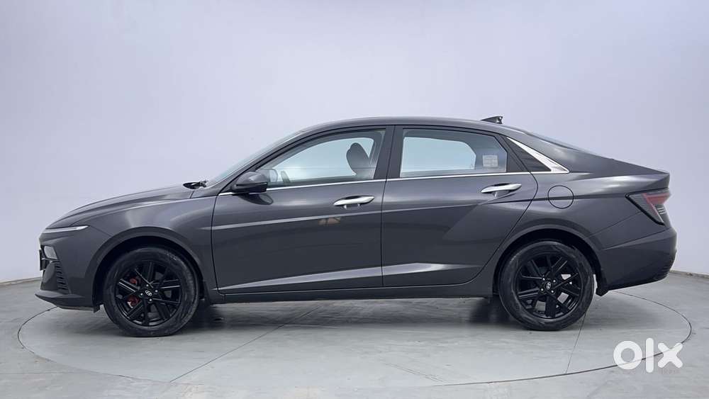 Hyundai Verna 1.5 Sx (o) Turbo Petrol Mt, 2023, Petrol