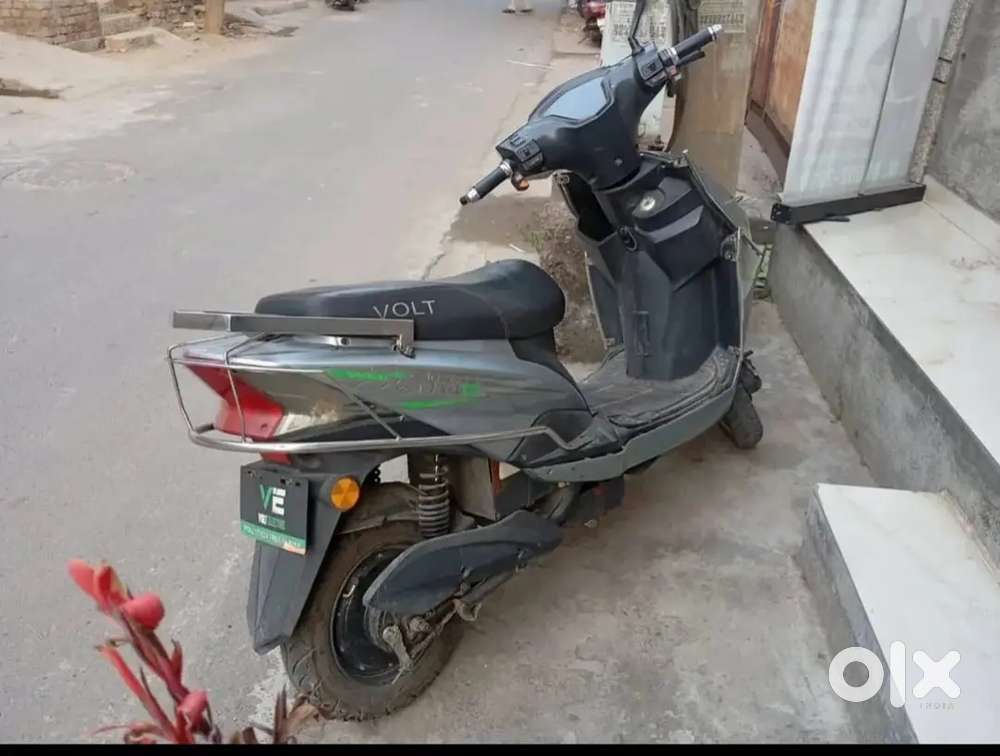 35 km battery   scuty vote electric