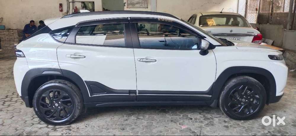 Fronx 2024 Petrol 23500 Km Warranty Valid Till 2029